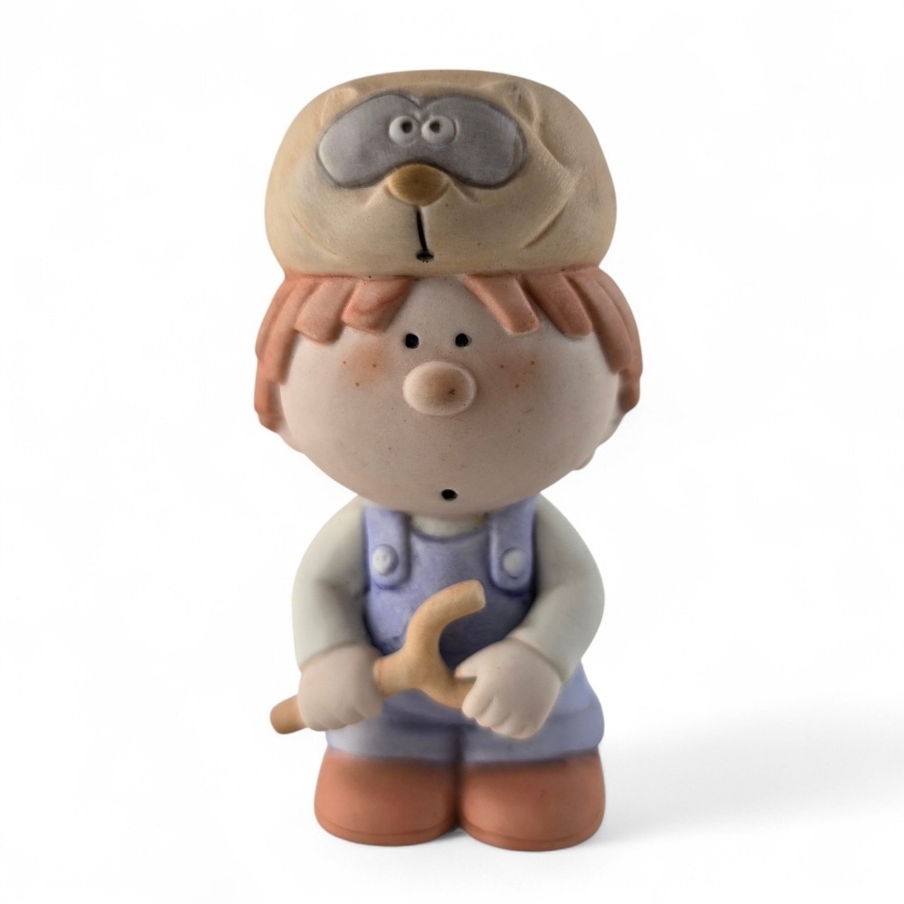 Bumpkins by Fabrizio Boy Small Figurine Raccoon Hat Slingshot Vintage Ceramic
